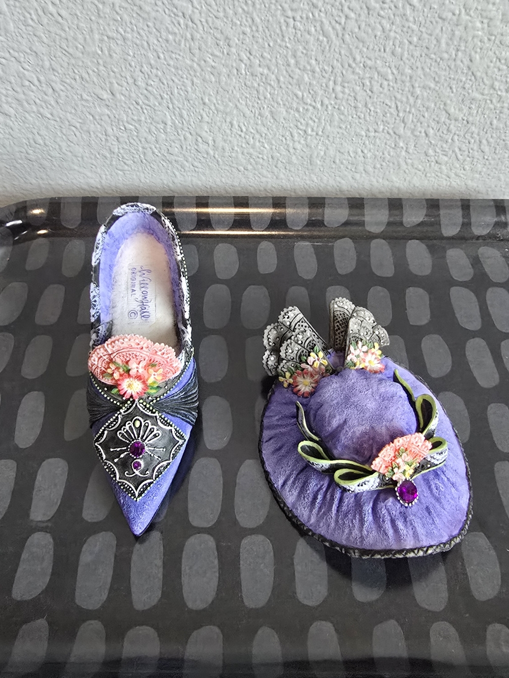WillowHall Miniature Ceramic Heel And Hat Purple Passion